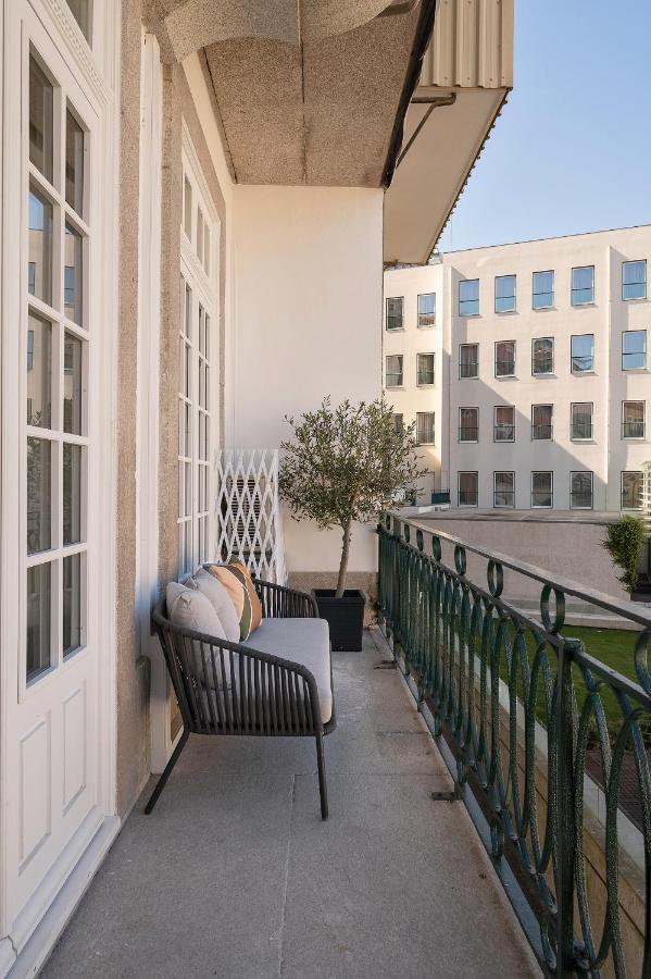 Historic Apartment At Cardosas With Balcony Порто Екстериор снимка